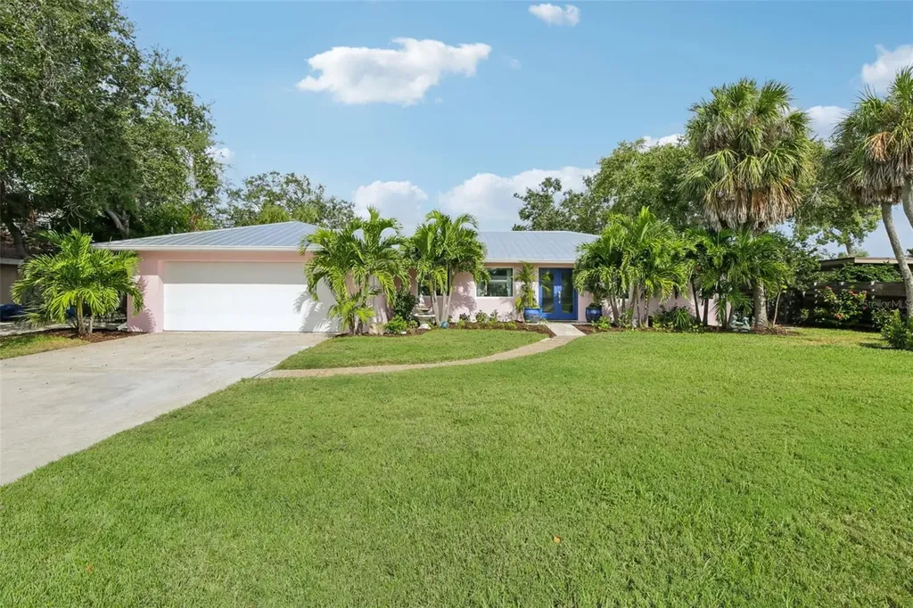 613 Buttonwood Drive Longboat Key FL 34228
