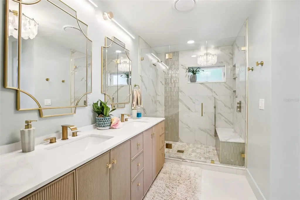 613 Buttonwood Drive Longboat Key FL 34228