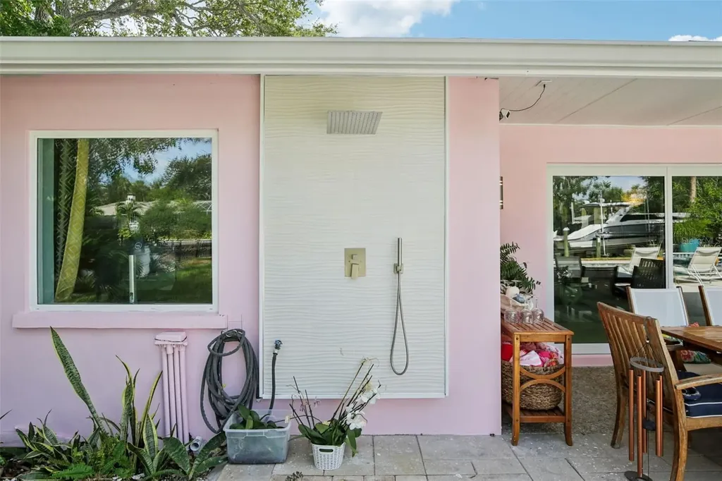 613 Buttonwood Drive Longboat Key FL 34228