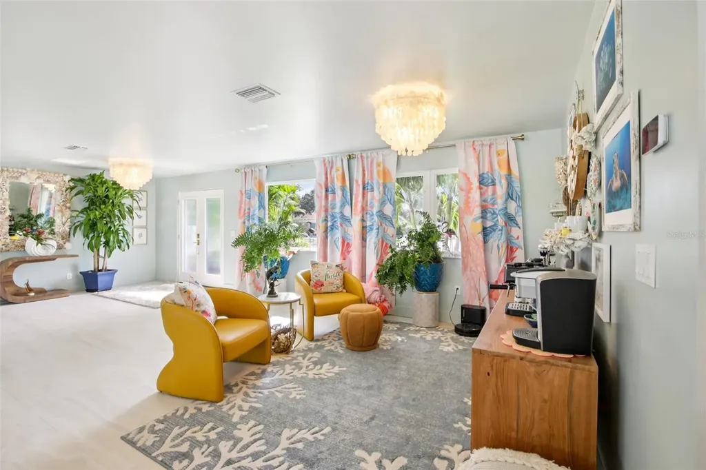 613 Buttonwood Drive Longboat Key FL 34228