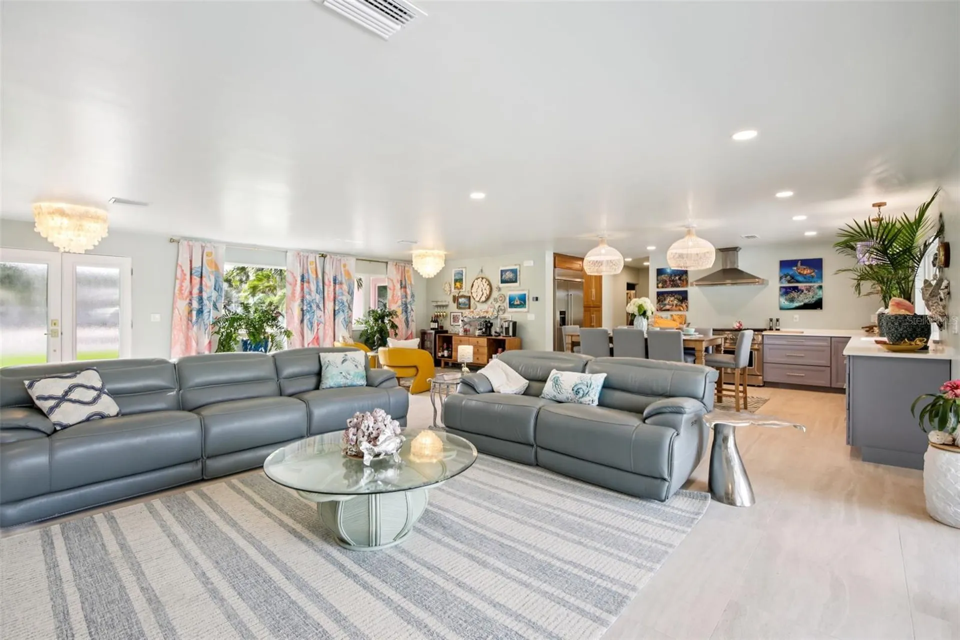613 Buttonwood Drive Longboat Key FL 34228