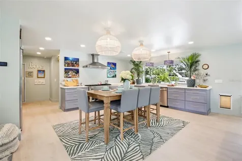 613 Buttonwood Drive Longboat Key FL 34228
