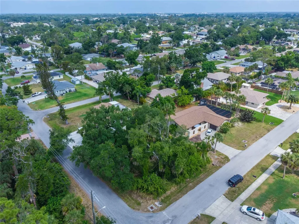 Lots 17108 & 17109 Valencia Road Venice FL 34293