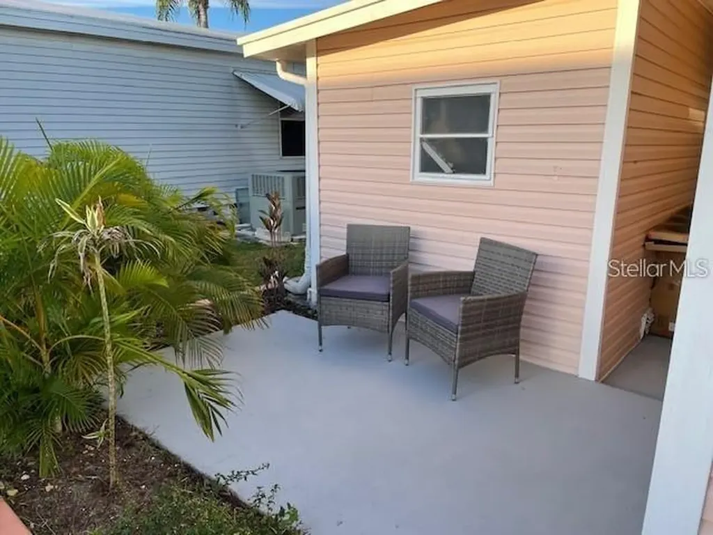 34091 Alamanda Drive N Pinellas Park FL 33781