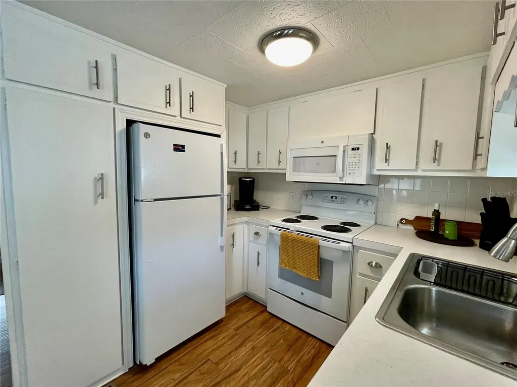 34091 Alamanda Drive N Pinellas Park FL 33781