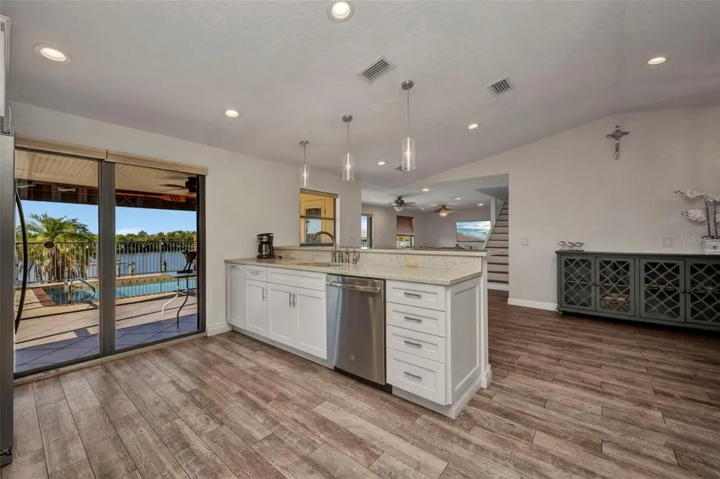 18566 Arapahoe Circle Port Charlotte FL 33948