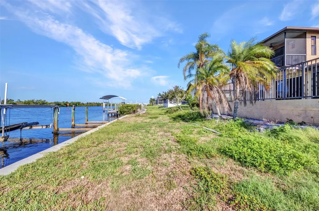 18566 Arapahoe Circle Port Charlotte FL 33948