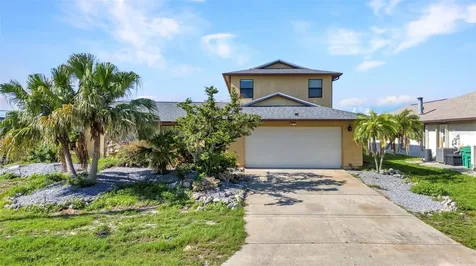 18566 Arapahoe Circle Port Charlotte FL 33948