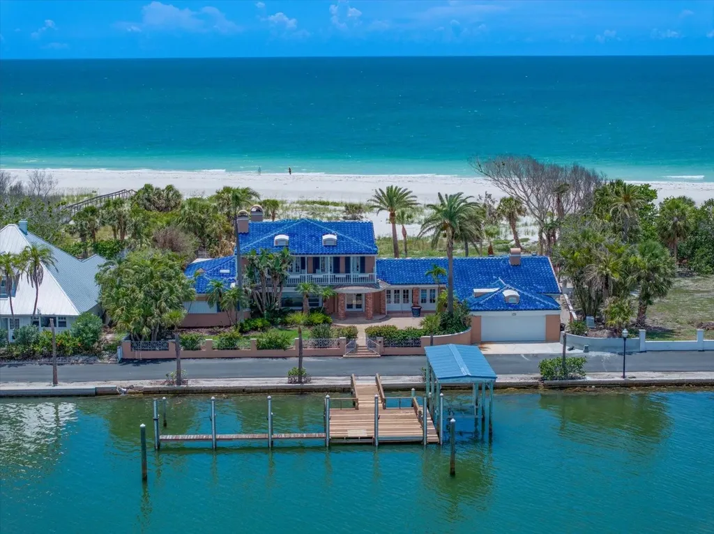 1114 Mandalay Point Clearwater Beach FL 33767