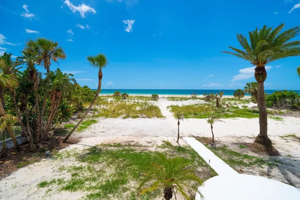 1114 Mandalay Point Clearwater Beach FL 33767