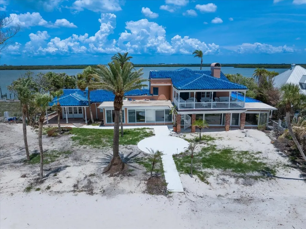 1114 Mandalay Point Clearwater Beach FL 33767
