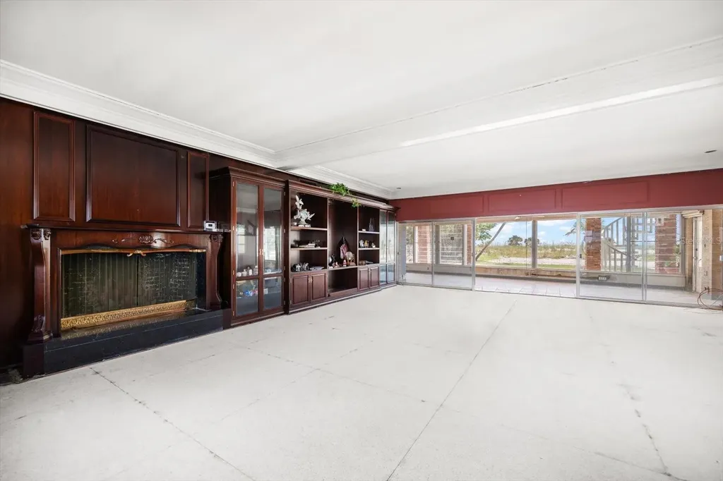 1114 Mandalay Point Clearwater Beach FL 33767