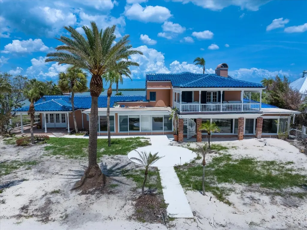 1114 Mandalay Point Clearwater Beach FL 33767