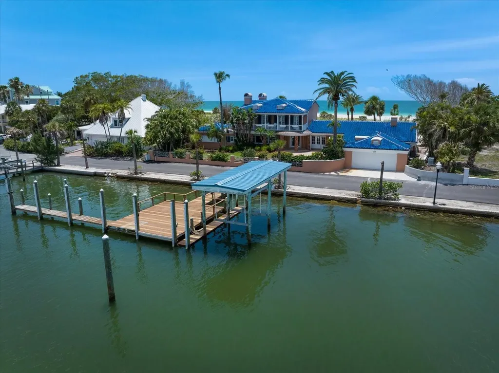 1114 Mandalay Point Clearwater Beach FL 33767