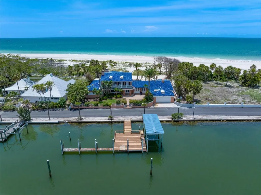 1114 Mandalay Point Clearwater Beach FL 33767