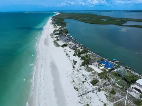 1114 Mandalay Point Clearwater Beach FL 33767