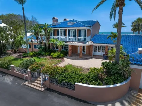 1114 Mandalay Point Clearwater Beach FL 33767