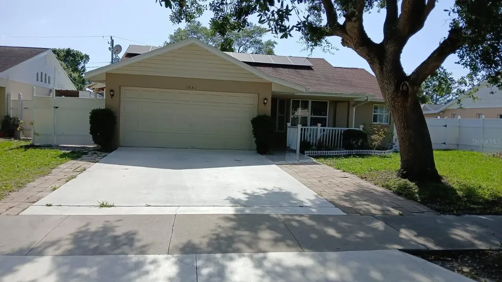 1081 N Euclid Avenue Sarasota FL 34237