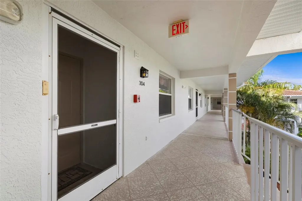 6507 Stone River Road Bradenton FL 34203