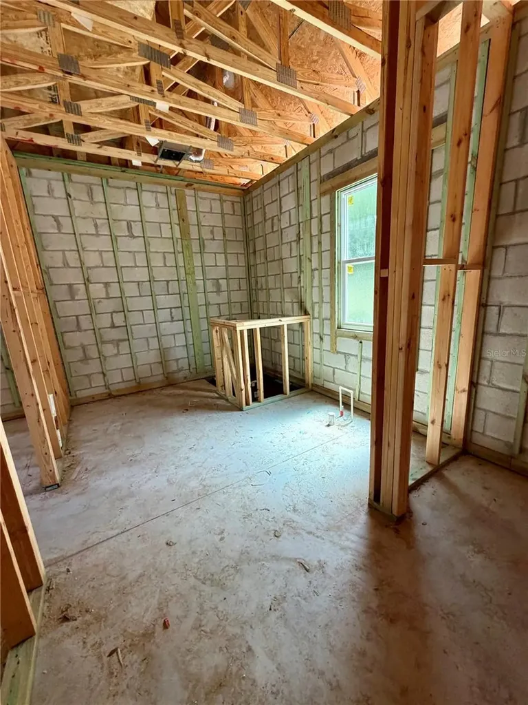 1909 S Farm Road Deland FL 32720