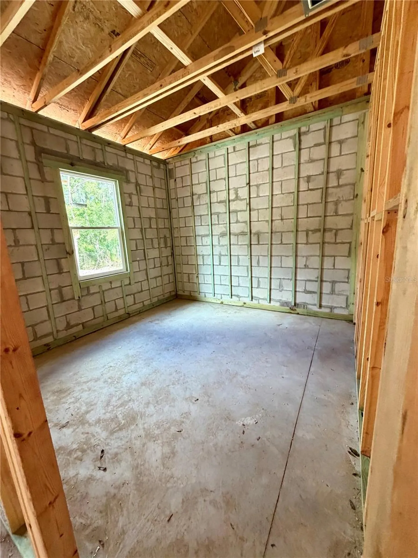 1909 S Farm Road Deland FL 32720