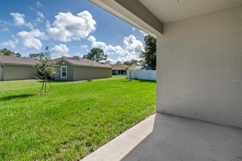 52 Pershing Lane Palm Coast FL 32164