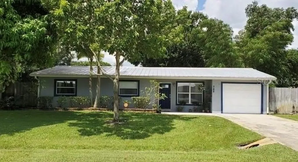 745 17th Avenue Vero Beach FL 32962