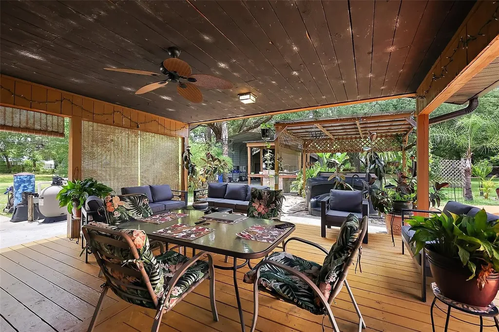 672 E Belt Avenue Bushnell FL 33513