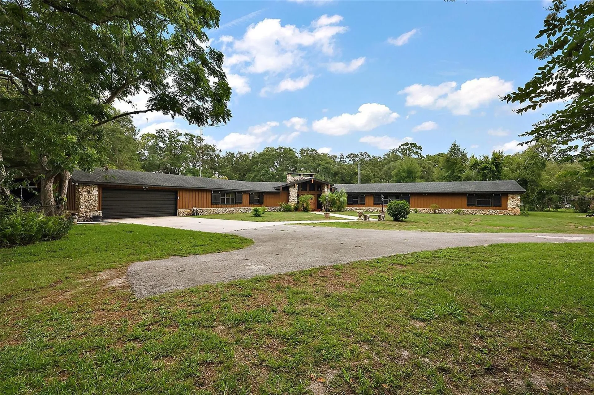 672 E Belt Avenue Bushnell FL 33513