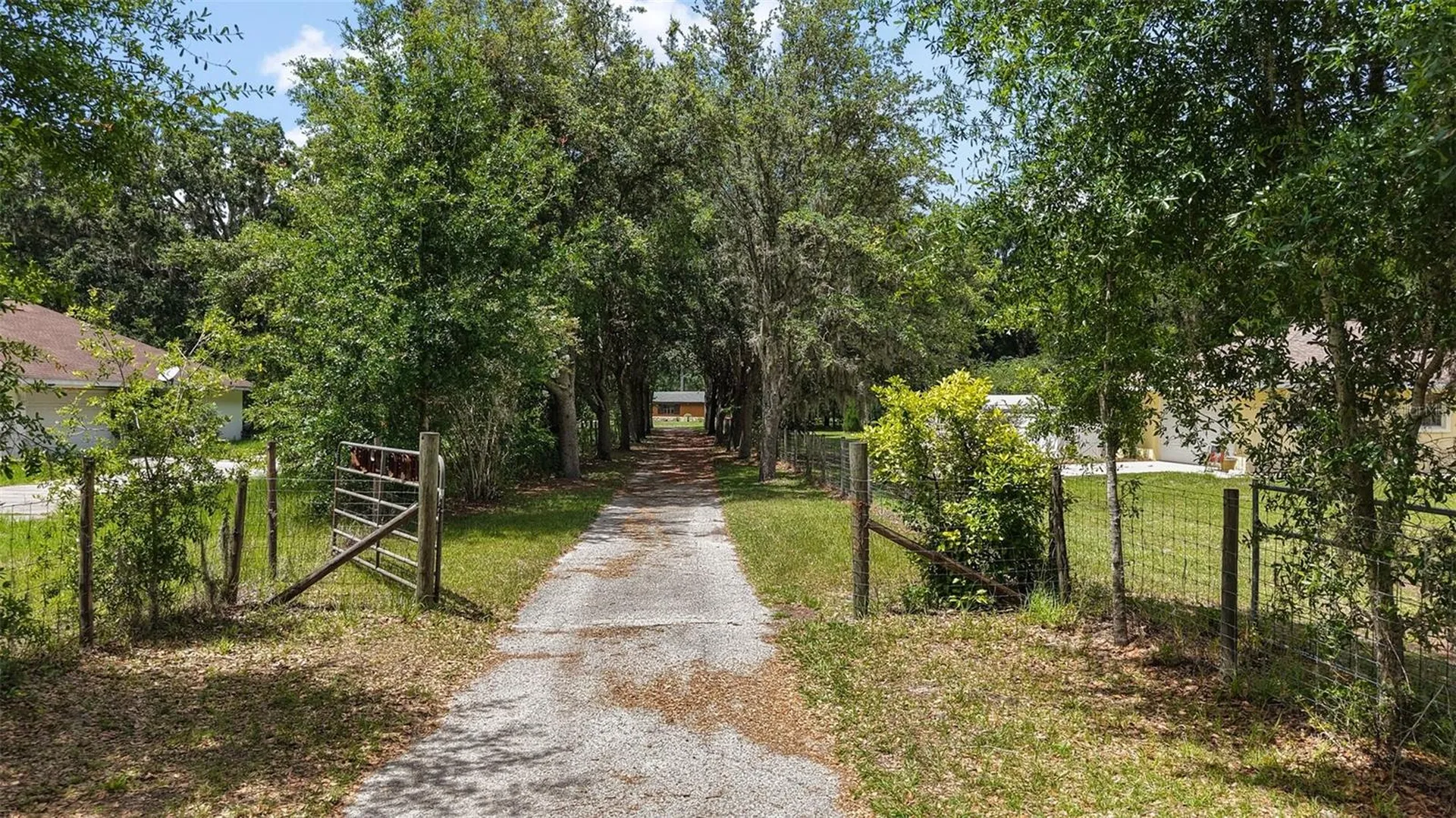 672 E Belt Avenue Bushnell FL 33513