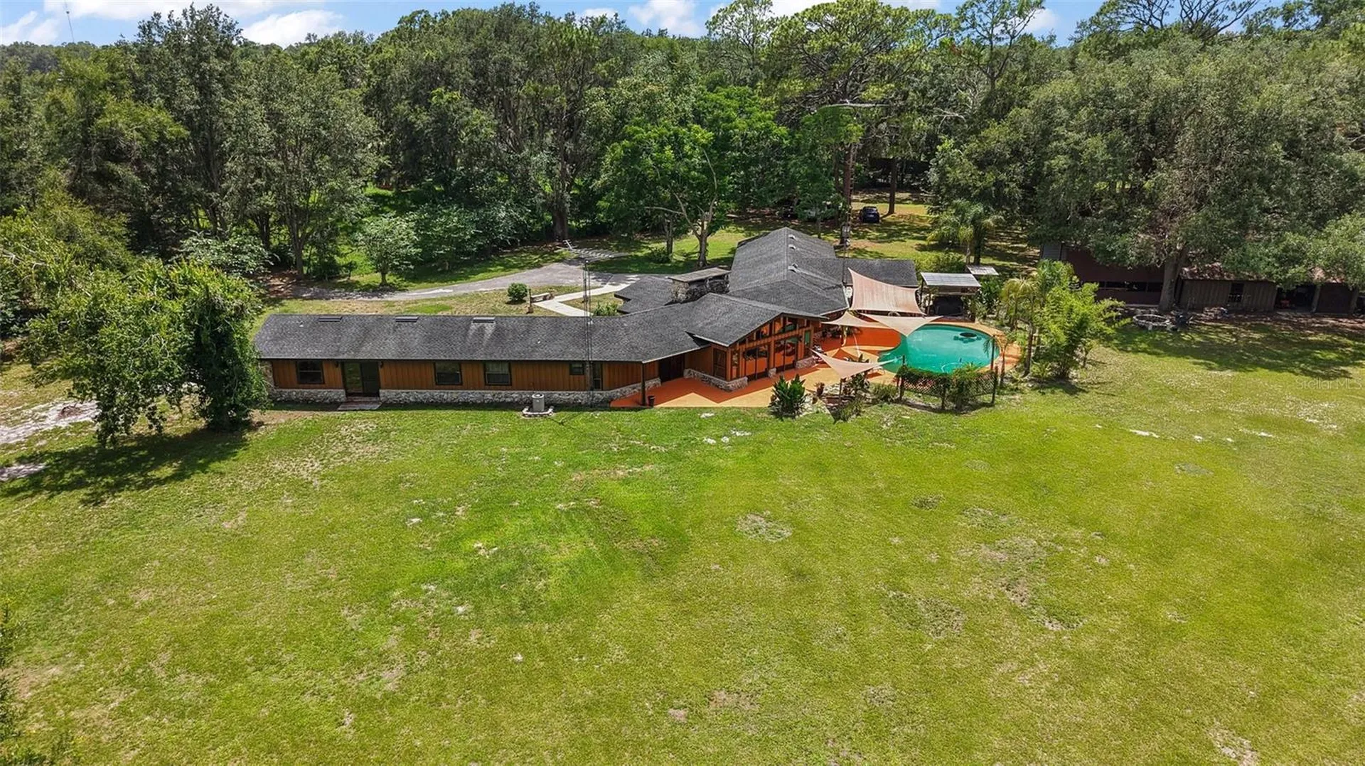 672 E Belt Avenue Bushnell FL 33513