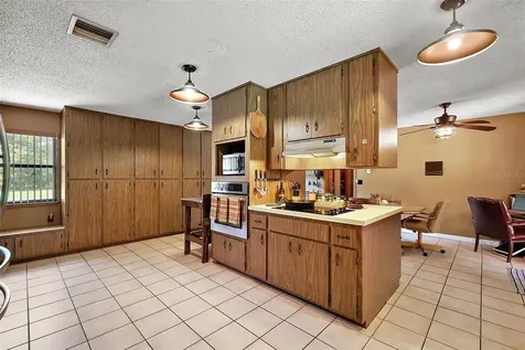 672 E Belt Avenue Bushnell FL 33513
