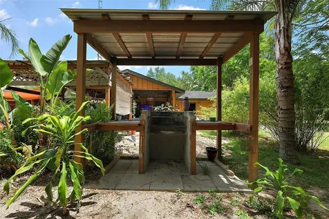 672 E Belt Avenue Bushnell FL 33513