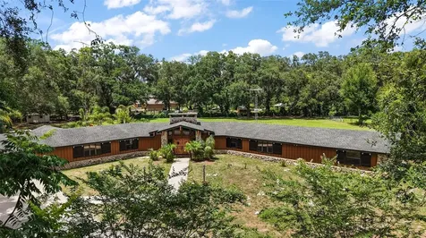 672 E Belt Avenue Bushnell FL 33513