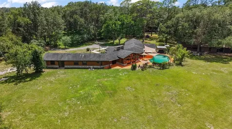 672 E Belt Avenue Bushnell FL 33513