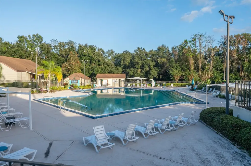 2002 S Citrus Circle Zellwood FL 32798