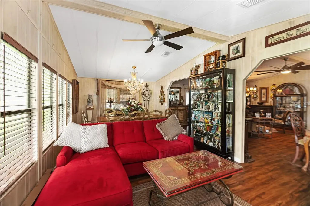 2002 S Citrus Circle Zellwood FL 32798