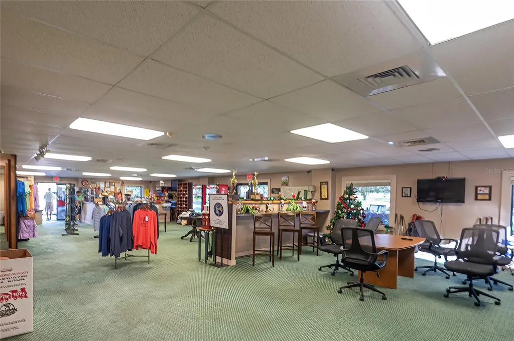 2002 S Citrus Circle Zellwood FL 32798