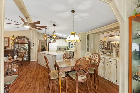 2002 S Citrus Circle Zellwood FL 32798