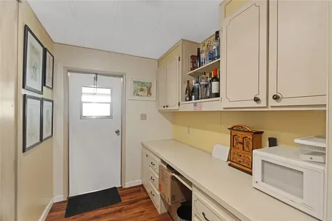 2002 S Citrus Circle Zellwood FL 32798