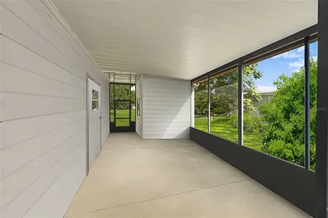 2002 S Citrus Circle Zellwood FL 32798