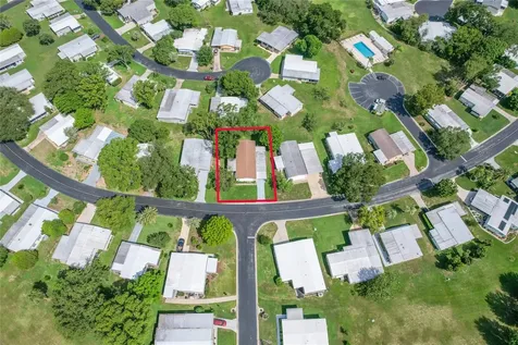 2002 S Citrus Circle Zellwood FL 32798