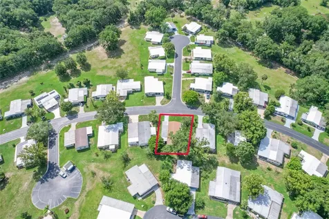 2002 S Citrus Circle Zellwood FL 32798