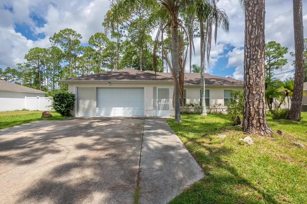 19 Rydell Lane Palm Coast FL 32164