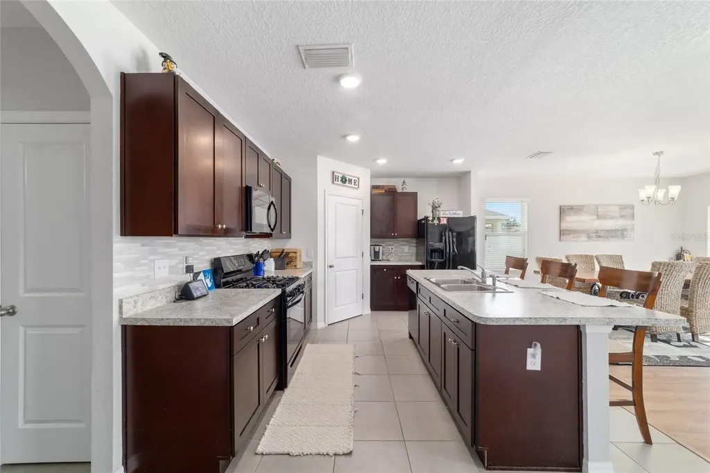 9785 Pepper Tree Trail Wildwood FL 34785