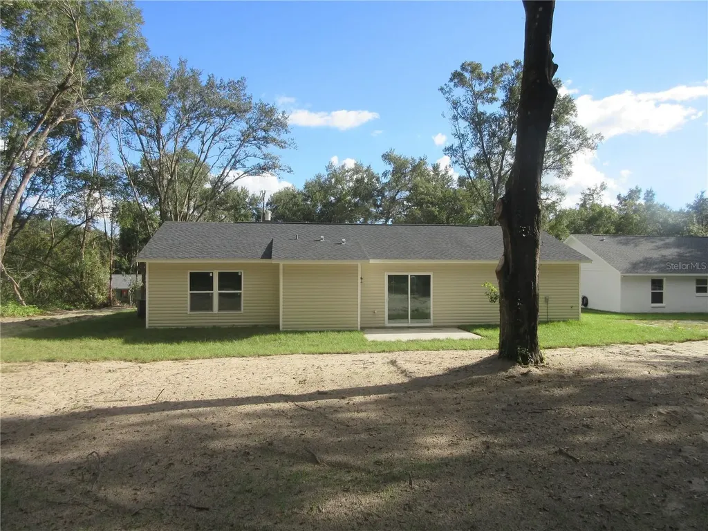 16615 SE 63rd Lane Ocklawaha FL 32179
