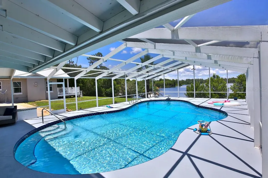 10893 SE 141 Avenue Road Ocklawaha FL 32179