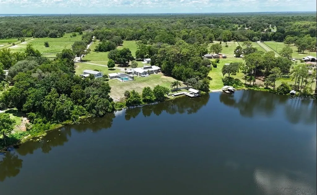 10893 SE 141 Avenue Road Ocklawaha FL 32179