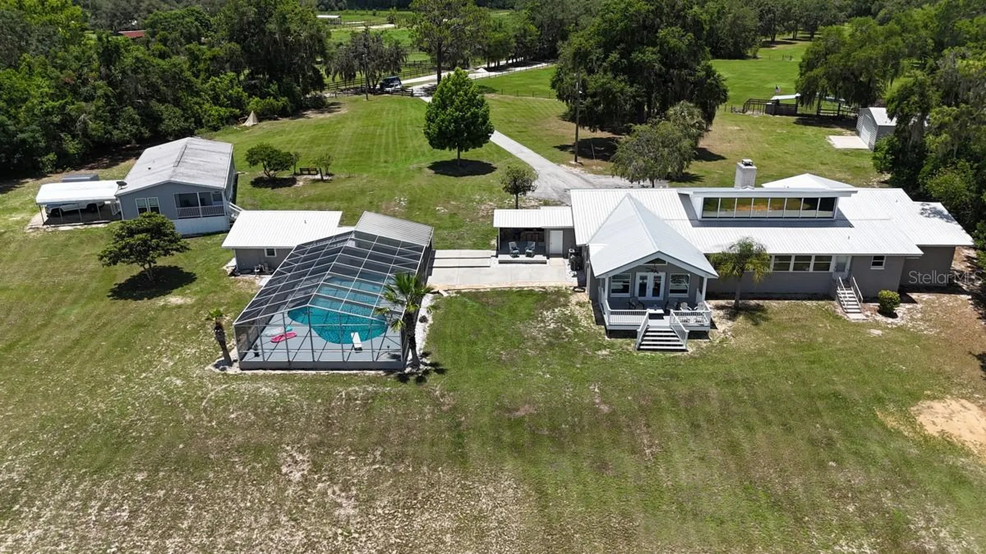 10893 SE 141 Avenue Road Ocklawaha FL 32179