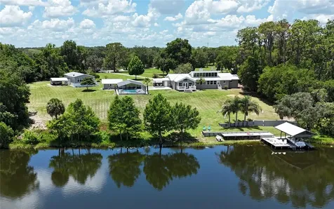 10893 SE 141 Avenue Road Ocklawaha FL 32179